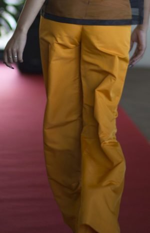 Hight orange pants